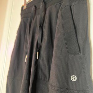 Lululemon Dance Studio Mid-Rise Pant Regular (Size 2)